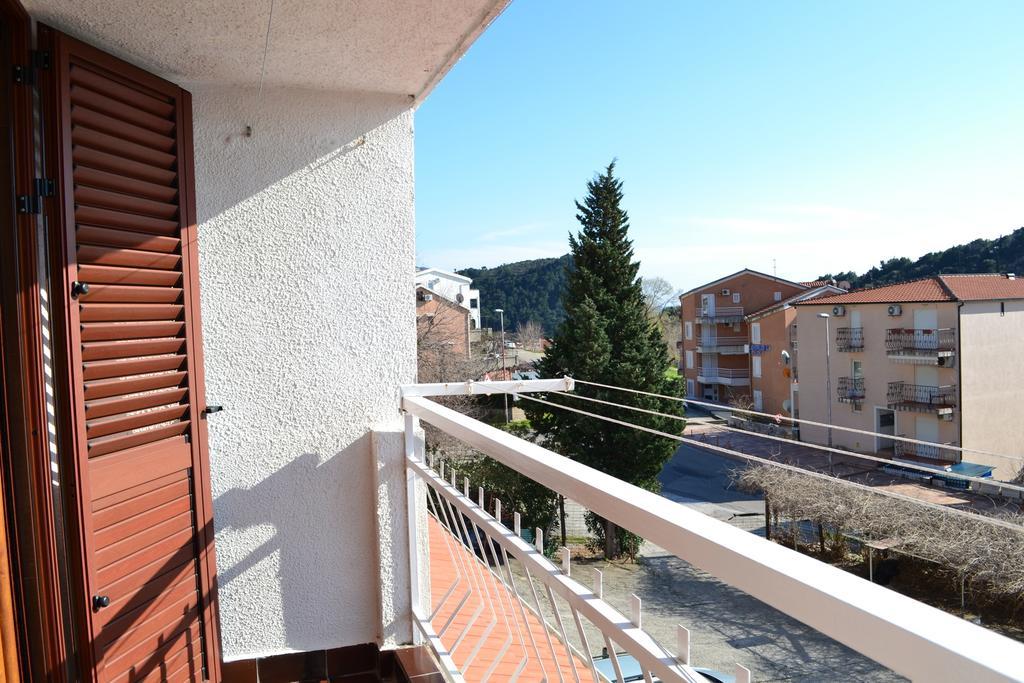 Apartment Matea Petrovac Екстериор снимка